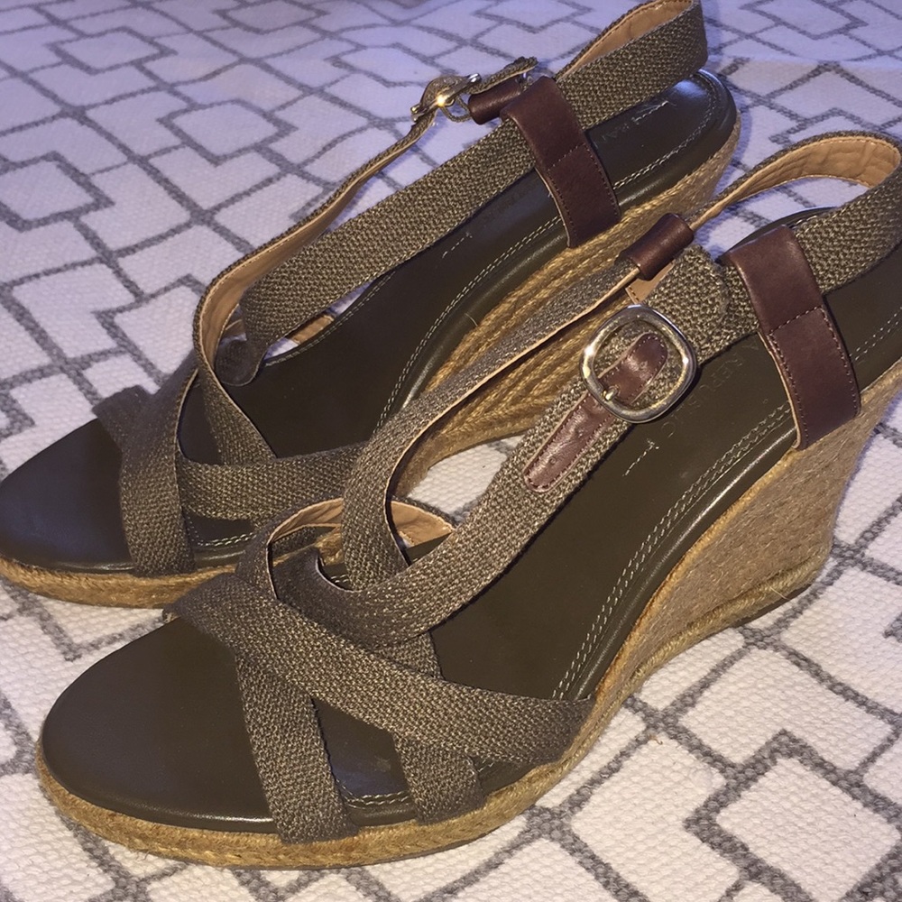 Wedge sandals size 10
